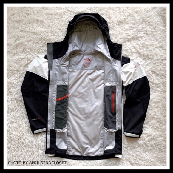 THE NORTH FACE HOODED WATERPROOF RAIN JACKET A2C - Picture 5 of 8